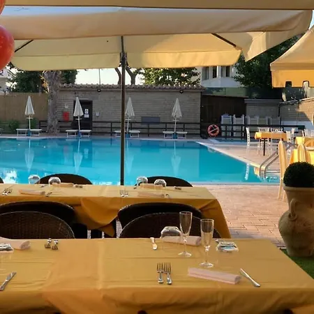 Hotel La Pineta Dei Liberti